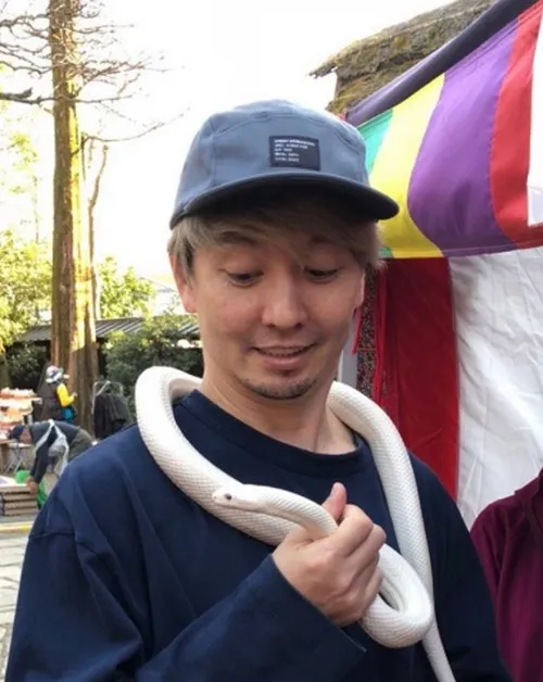 ショックアイと白蛇