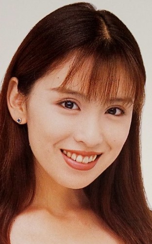 雛形あきこ