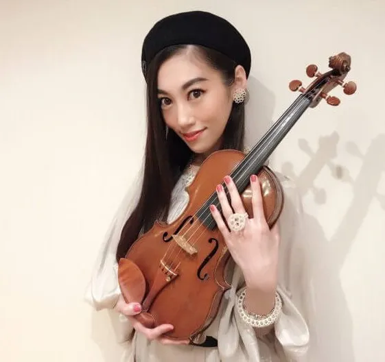 末延麻裕子画像１