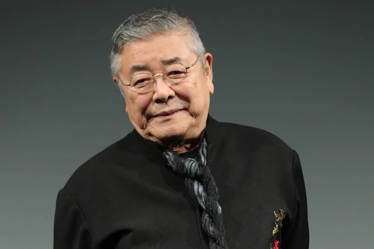 中尾彬