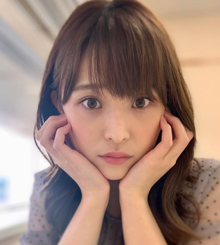 渡邊渚あざといポーズ2
