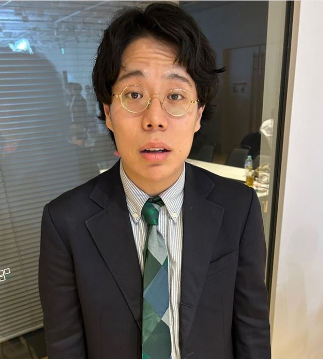 高比良くるまメガネあり1