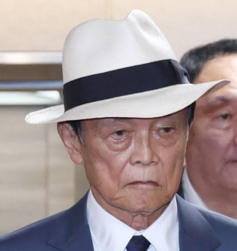 麻生太郎帽子姿2