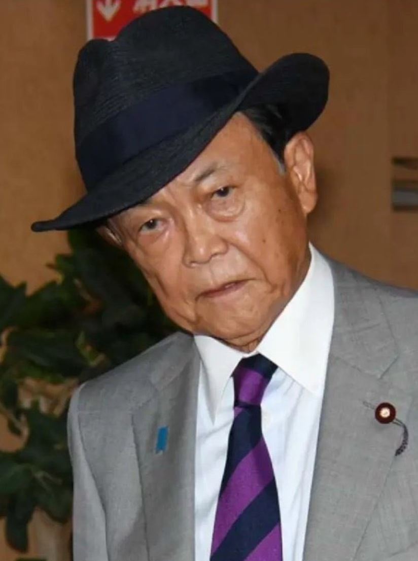 麻生太郎帽子姿3
