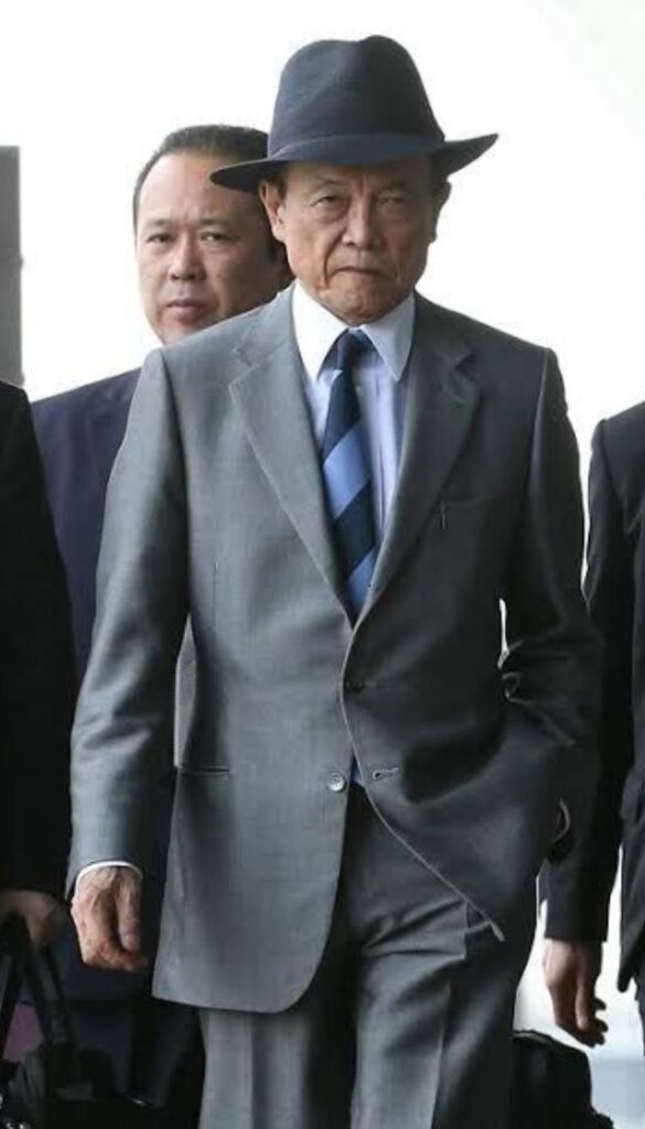 麻生太郎帽子姿6