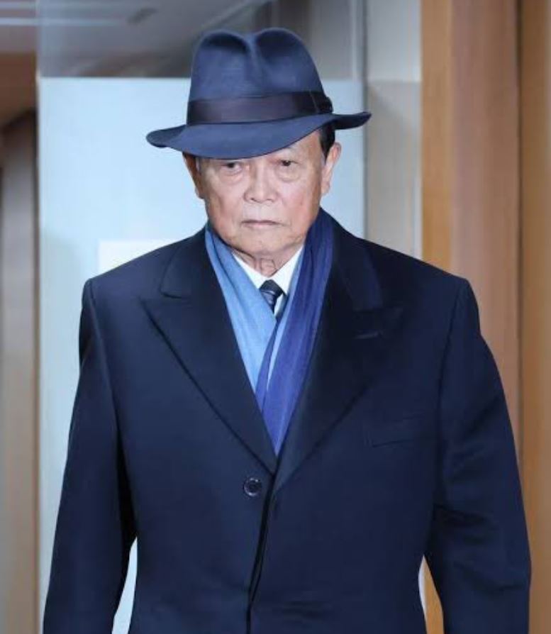 麻生太郎画像1