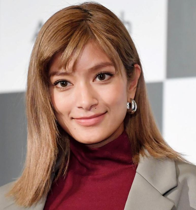 ローラ