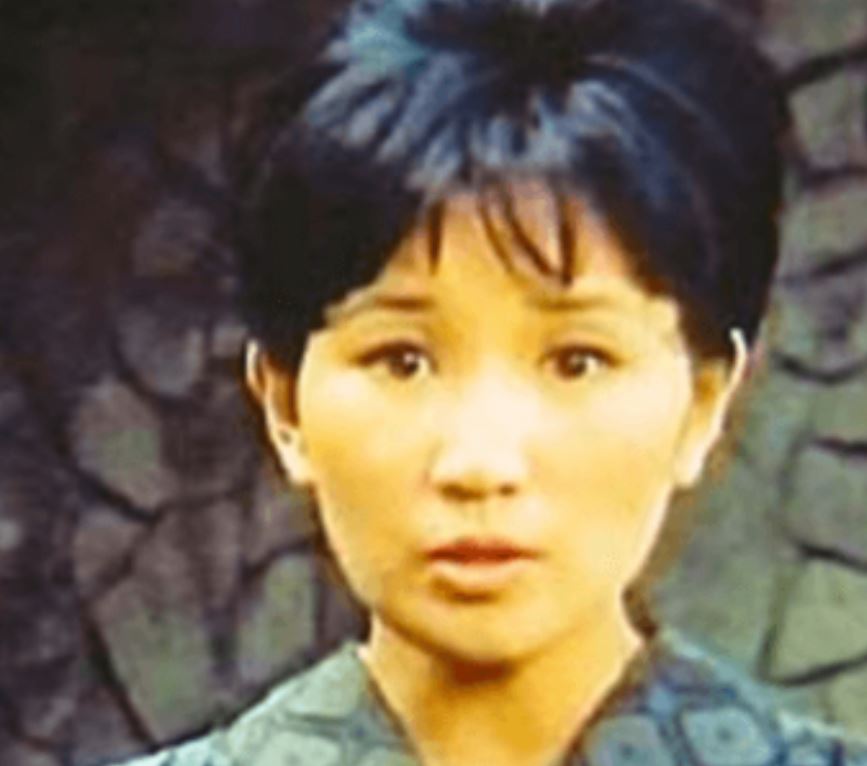 二階堂有希子の若い頃画像２